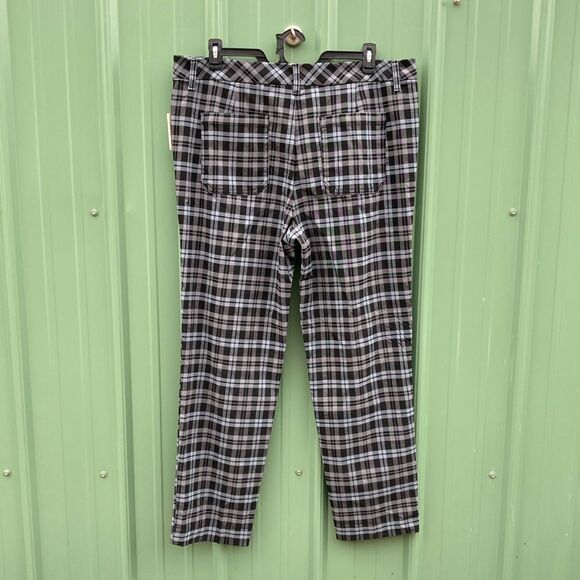 Women's Plus Wear to Work Straight Leg Pants, 30” Inseam, Size 16W - Picture 3 of 7